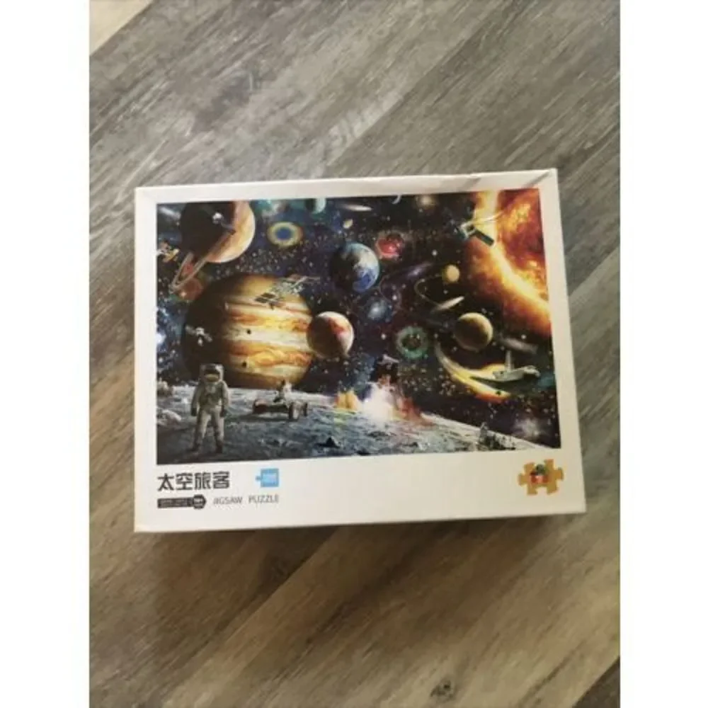 *Space Traveler 1000 Pc Jigsaw Puzzle - Planets, Moon Landing, Astronaut, NIB.